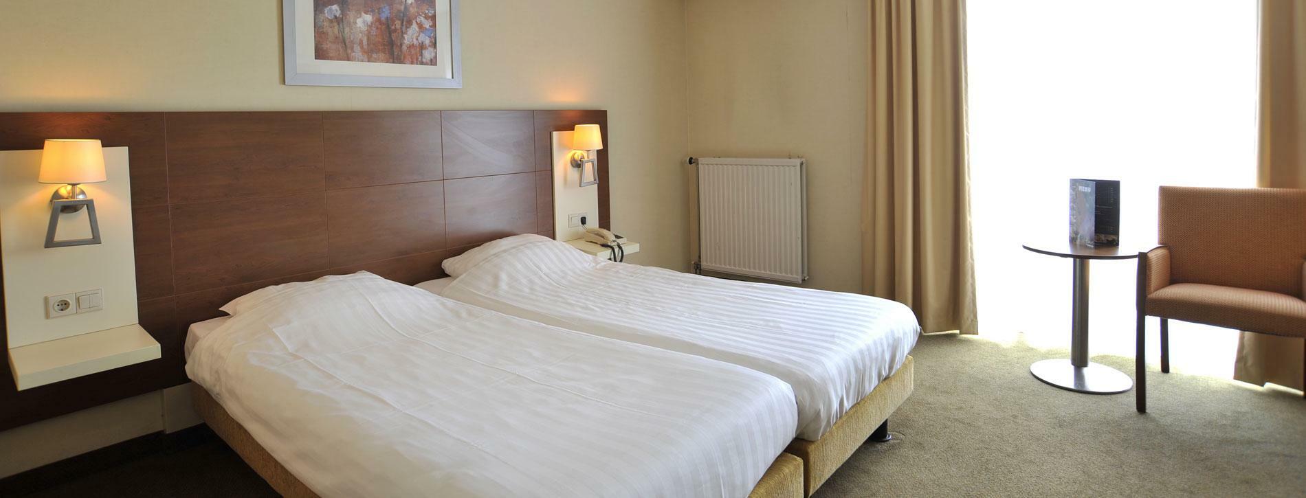 Tulip Inn لايدردورب المظهر الخارجي الصورة